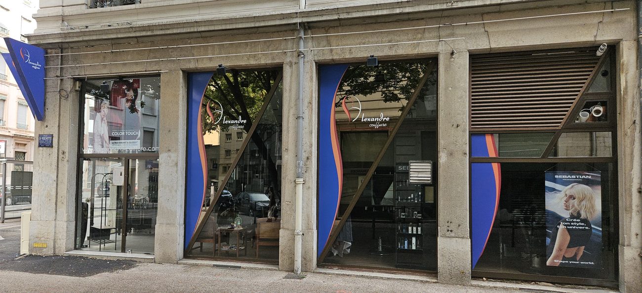 La devanture du salon, rue Chevreul